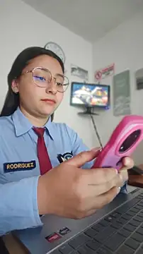 Snapshot of Queen_linda1 chatting on July 26, 1:40 pm Queen linda1 online show from July 26, 1:40 pm