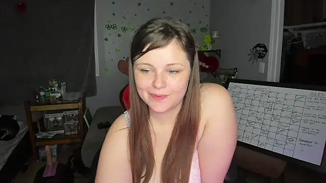 Snapshot of DelilaFields2 chatting on June 3, 3:42 am DelilaFields2 online show from June 3, 3:42 am