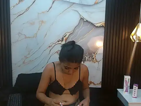 Snapshot of AndreaSerpa chatting on May 7, 7:52 pm AndreaSerpa online show from May 7, 7:52 pm
