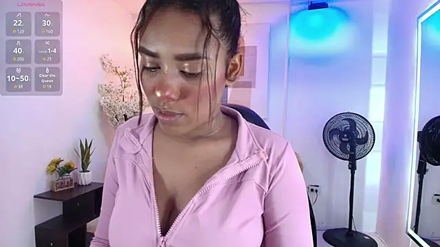 Snapshot of Afrodita_loren chatting on July 15, 3:23 am Afrodita loren online show from July 15, 3:23 am