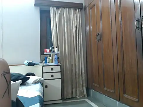 bunny bulk  online show from April 21, 7:06 pm