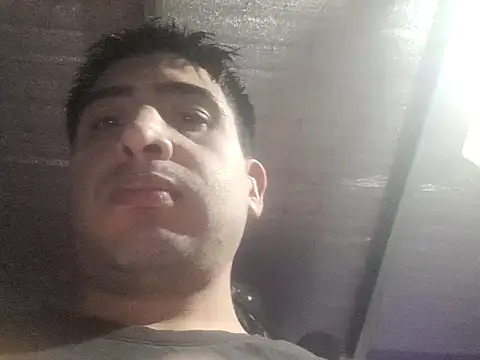 Snapshot of Parejas-2026 chatting on May 4, 7:54 pm Parejas-2026 online show from May 4, 7:54 pm
