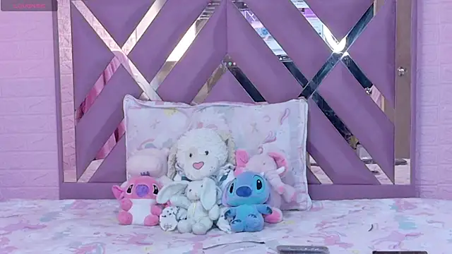 Snapshot of Lexy_Dumoun_ chatting on June 3, 2:58 am Lexy Dumoun online show from June 3, 2:58 am