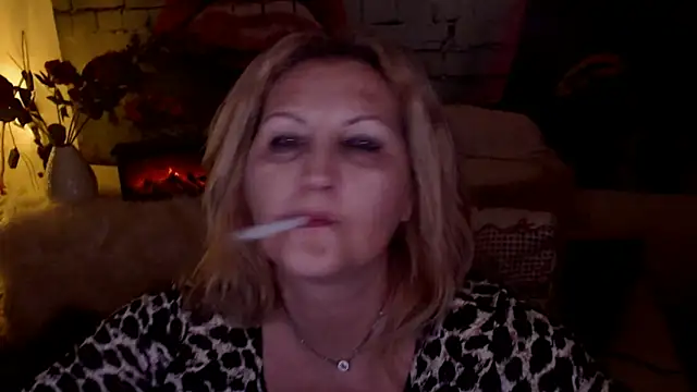 Divineblond online show from March 15, 11:06 pm