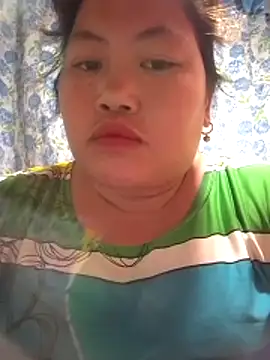 Snapshot of sweet_pinay01 chatting on June 28, 11:05 am sweet pinay01 online show from June 28, 11:05 am