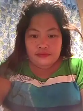 Snapshot of sweet_pinay01 chatting on June 28, 11:33 pm sweet pinay01 online show from June 28, 11:33 pm