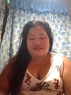 Snapshot of sweet_pinay01 chatting on July 9, 6:39 am sweet pinay01 online show from July 9, 6:39 am