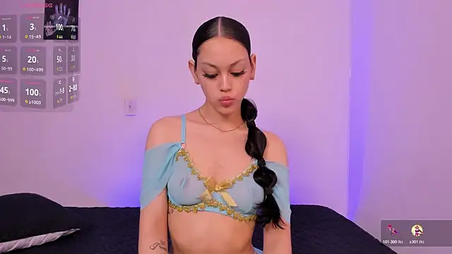 Snapshot of Charlotte_grayx chatting on May 17, 6:11 am Charlotte grayx online show from May 17, 6:11 am