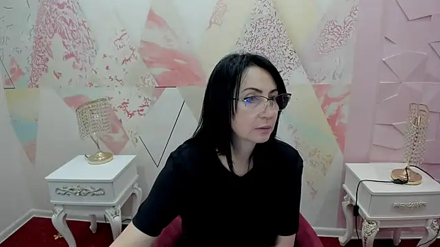 Jinaluv4 online show from April 22, 2:18 pm