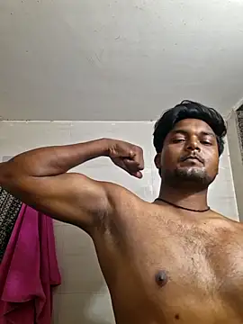 Snapshot of Gujju_here chatting on May 7, 1:22 am Gujju here online show from May 7, 1:22 am