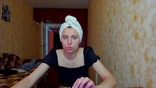 Snapshot of MilaShka29 chatting on June 10, 7:07 am MilaShka29 online show from June 10, 7:07 am