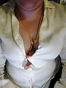 Snapshot of Call_Honey chatting on June 25, 6:12 pm Call Honey online show from June 25, 6:12 pm