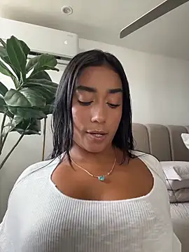 Snapshot of SaryJonex chatting on June 22, 2:58 pm SaryJonex online show from June 22, 2:58 pm