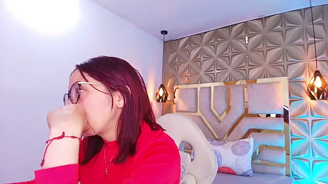 stephaniesun  online show from June 3, 3:17 pm