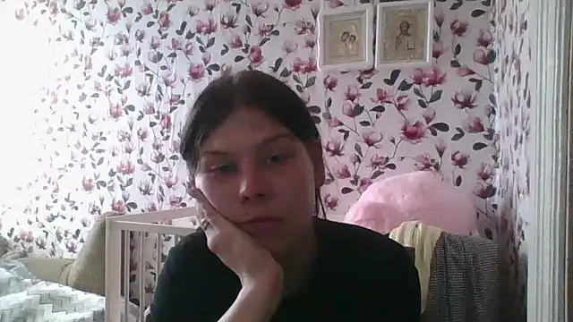 EmmaDavee online show from April 25, 10:29 am