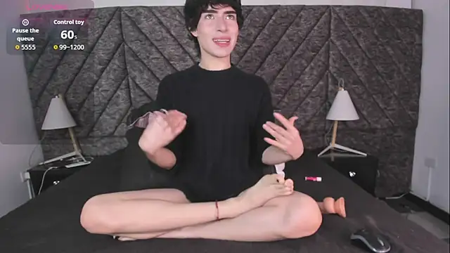 DemonFoxx online show from June 8, 12:27 pm