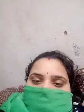 Snapshot of khushibaby85 chatting on April 27, 6:50 pm khushibaby85 online show from April 27, 6:50 pm