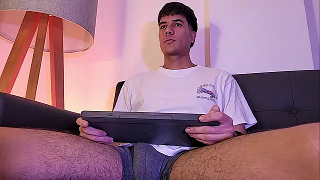Snapshot of Derek_stud_ chatting on June 7, 4:16 am Derek stud online show from June 7, 4:16 am