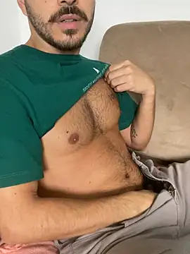 Snapshot of xxxranier chatting on June 29, 5:24 pm xxxranier online show from June 29, 5:24 pm