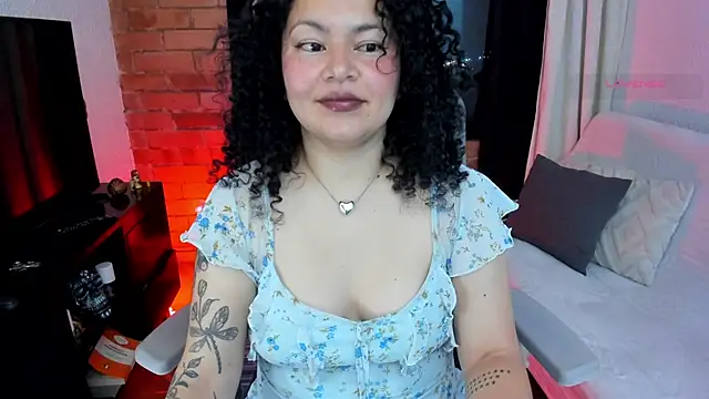 Snapshot of MissBronte chatting on May 28, 1:25 am MissBronte online show from May 28, 1:25 am