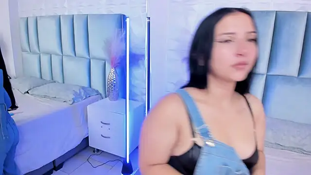 EmmyCastillo online show from July 14, 11:38 am