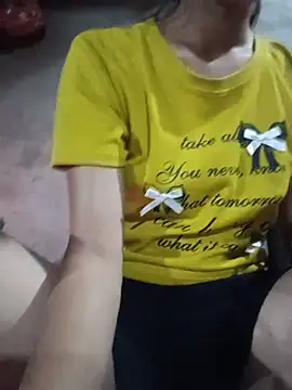 Rosie LoveUU online show from May 27, 10:51 pm