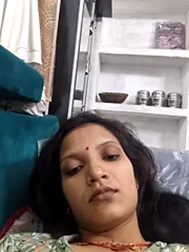 Snapshot of SS_sanjna chatting on May 31, 3:47 am SS sanjna online show from May 31, 3:47 am