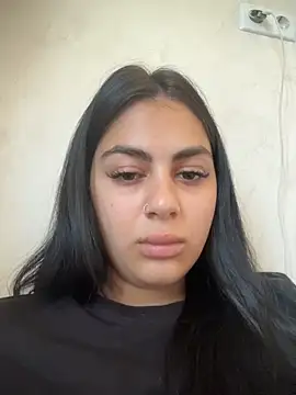 Snapshot of LilyLovell chatting on June 4, 12:11 pm LilyLovell online show from June 4, 12:11 pm