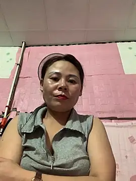 Snapshot of Helen-baby chatting on May 29, 5:05 am Helen-baby online show from May 29, 5:05 am