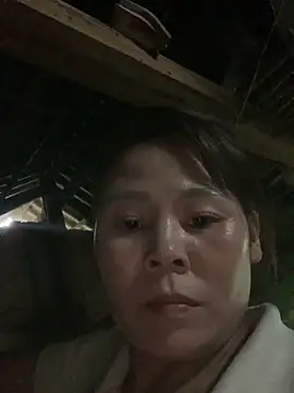 Snapshot of Helen-baby chatting on June 10, 1:06 am Helen-baby online show from June 10, 1:06 am