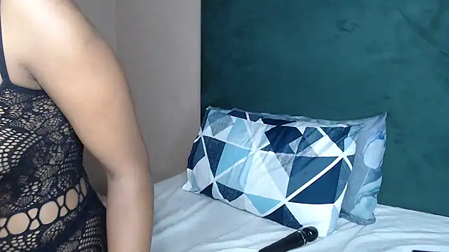 Snapshot of ShortyVibe27 chatting on July 25, 3:53 pm ShortyVibe27 online show from July 25, 3:53 pm