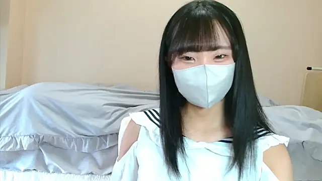 Momo 00122 online show from June 11, 5:27 am