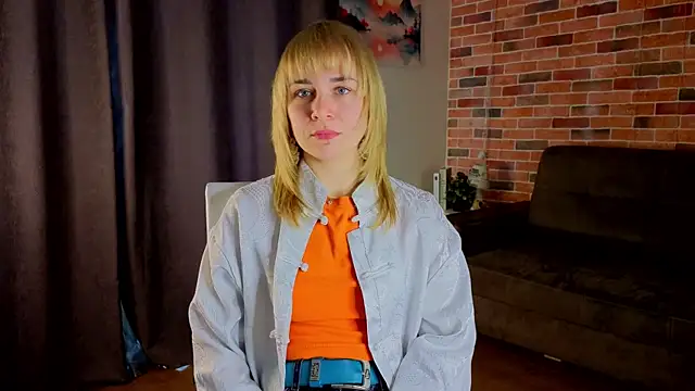 AstrixorLune online show from April 27, 7:28 am