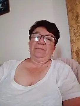 Snapshot of KetQueen101 chatting on June 14, 1:02 pm KetQueen101 online show from June 14, 1:02 pm