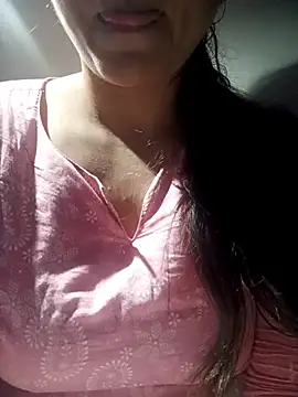 Snapshot of Aayaat__ chatting on June 14, 2:57 am Aayaat online show from June 14, 2:57 am