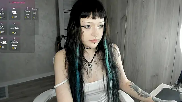 Snapshot of urmelodyy chatting on August 6, 8:55 pm urmelodyy online show from August 6, 8:55 pm