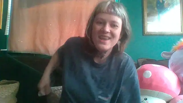 Snapshot of RosieSwitchBitch chatting on May 8, 1:27 pm RosieSwitchBitch online show from May 8, 1:27 pm