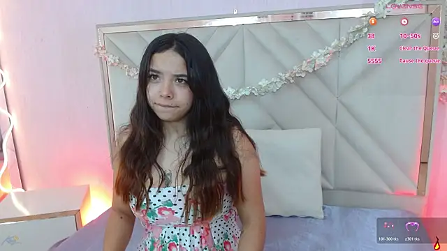 Snapshot of Karla_tay1 chatting on May 24, 11:48 am Karla tay1 online show from May 24, 11:48 am