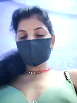 Snapshot of RUHI_1143 chatting on June 4, 7:53 pm RUHI 1143 online show from June 4, 7:53 pm