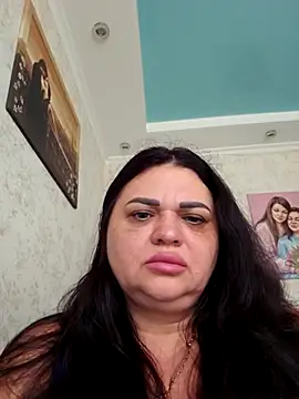 Snapshot of -CUTE-EVVIL- chatting on May 18, 5:24 am -CUTE-EVVIL- online show from May 18, 5:24 am