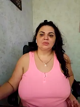 Snapshot of -CUTE-EVVIL- chatting on May 24, 7:52 pm -CUTE-EVVIL- online show from May 24, 7:52 pm