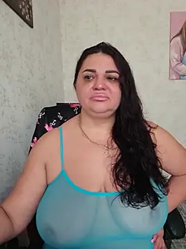Snapshot of -CUTE-EVVIL- chatting on June 2, 7:43 am -CUTE-EVVIL- online show from June 2, 7:43 am