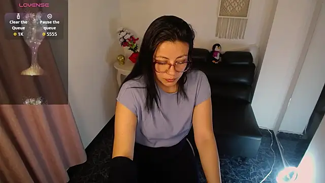 Snapshot of Valeri_bj chatting on May 15, 7:54 pm Valeri bj online show from May 15, 7:54 pm