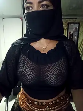 Snapshot of nadia__abaud chatting on March 12, 5:35 am nadia abaud online show from March 12, 5:35 am
