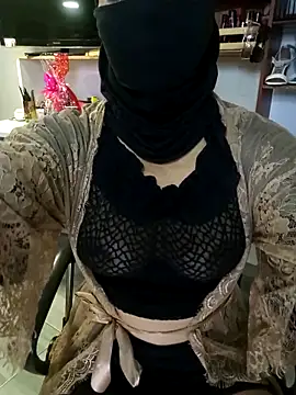 Snapshot of nadia__abaud chatting on October 19, 11:05 pm nadia abaud online show from October 19, 11:05 pm