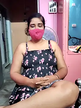Snapshot of Rulali_44 chatting on June 9, 3:23 pm Rulali 44 online show from June 9, 3:23 pm