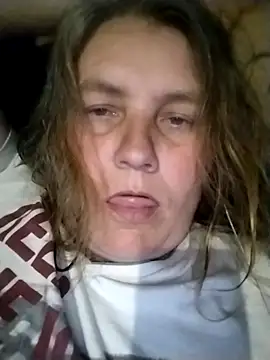 Snapshot of IrisMaris37 chatting on May 1, 8:46 pm IrisMaris37 online show from May 1, 8:46 pm