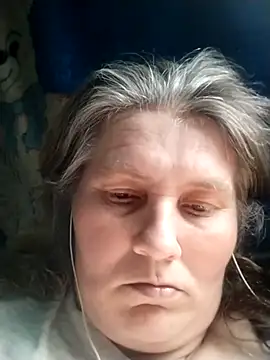 Snapshot of IrisMaris37 chatting on May 5, 7:38 am IrisMaris37 online show from May 5, 7:38 am