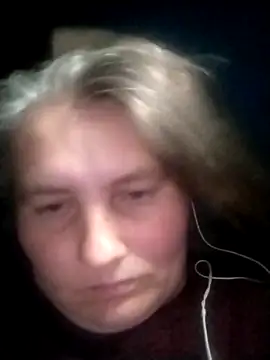 Snapshot of IrisMaris37 chatting on May 13, 7:17 am IrisMaris37 online show from May 13, 7:17 am