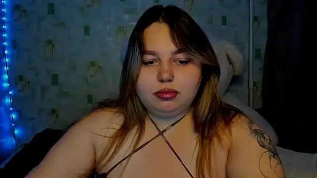 Snapshot of LillyHaigh chatting on July 17, 8:35 pm LillyHaigh online show from July 17, 8:35 pm